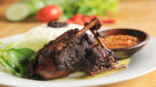 Bebek Madura: Lezatnya Kuliner Khas Madura yang Wajib Kamu Coba!